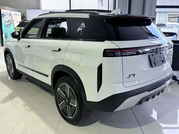 2026 Omoda Jaecoo J7 SHS Summit Plug-in Hybrid Automatic