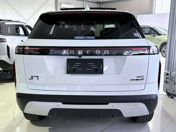 2026 Omoda Jaecoo J7 SHS Summit AWD Plug-in Hybrid Automatic