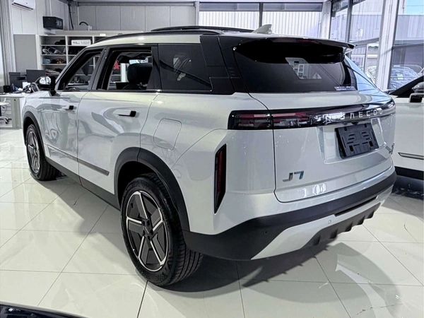 2026 Omoda Jaecoo J7 SHS-P Summit 4WD CVT Transmission