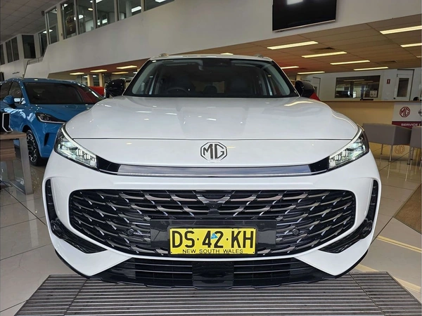 2025 Mg Hs Super Hybrid Essence Automatic Front Wheel Drive