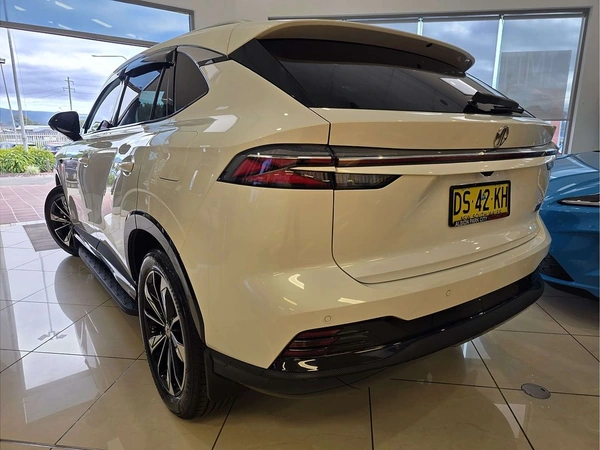 2025 Mg Hs Super Hybrid Essence Automatic Front Wheel Drive