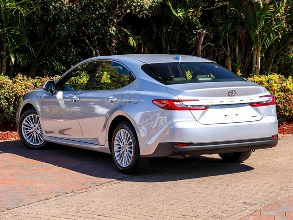 2025 Toyota Camry Ascent Hybrid Automatic