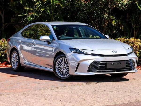 2025 Toyota Camry Ascent Hybrid CVT Automatic