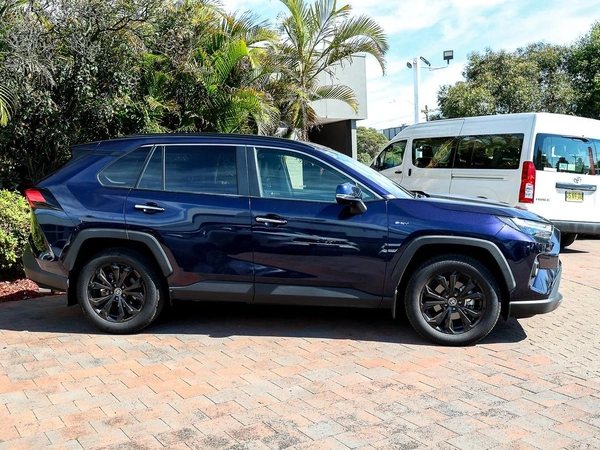 2025 Toyota RAV4 Cruiser Hybrid FWD Automatic
