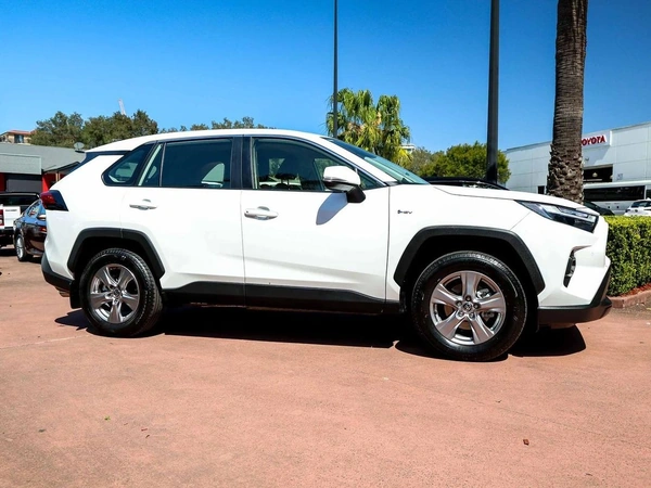 2025 Toyota Rav4 GX Hybrid Automatic FWD