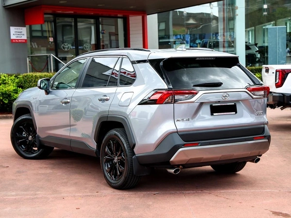 2025 Toyota Rav4 Cruiser Hybrid Automatic FWD