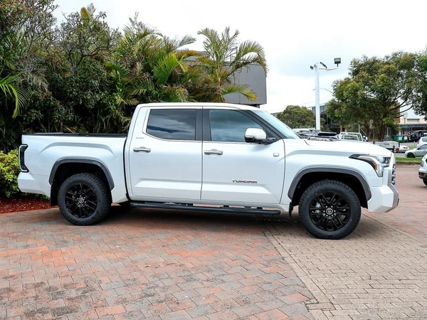 2024 Toyota Tundra Limited 4WD Automatic Hybrid