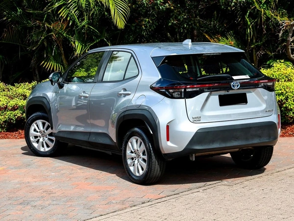 2021 Toyota Yaris Cross GX Hybrid AWD Automatic