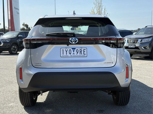 2023 Toyota Yaris Cross GX Hybrid Automatic