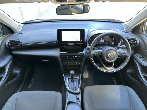 2025 Toyota Yaris Cross GX Hybrid Automatic FWD