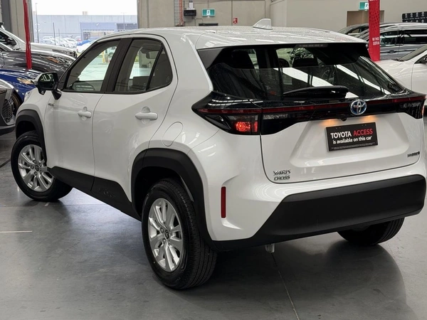 2023 Toyota Yaris Cross GX Hybrid Automatic 4WD