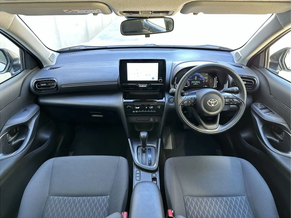 2025 Toyota Yaris Cross GX Hybrid CVT Front Wheel Drive