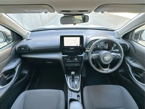 2025 Toyota Yaris Cross GX Hybrid CVT FWD