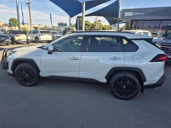 2022 Toyota RAV4 Cruiser Hybrid AWD Automatic