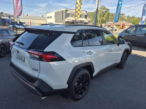 2022 Toyota RAV4 Cruiser Hybrid AWD Automatic